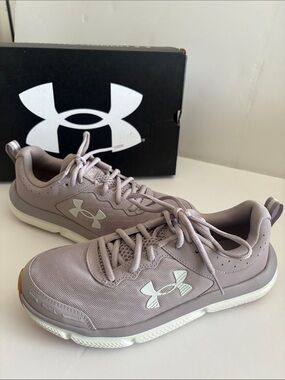 NIB Under Armour Women's Lilac color Athletic Training Sneakers White Logo 9.5